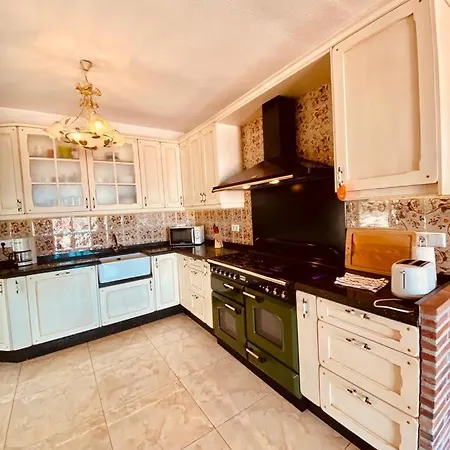 Apartamento Gran ático Al Lado De La Playa Torrox